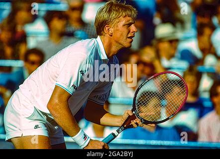 Boris Becker (GER) gewinnt die Meisterschaft bei den US Open Tennis 1989. Stockfoto