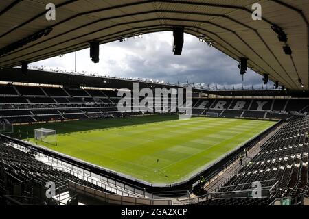 Derby, England, 28. Juli 2021. Ein allgemeiner Blick vor dem Vorsaison-Freundschaftsspiel im Pride Park Stadium, Derby. Bildnachweis sollte lauten: Darren Staples / Sportimage Stockfoto