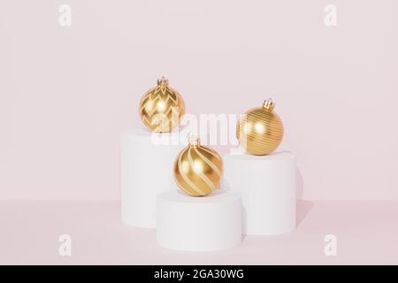 Hintergrund zu Weihnachten oder Neujahr mit goldenen Kugeln oder Ornamenten auf Podien, 3d-Rendering Stockfoto