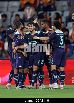 ISTANBOEL, NIEDERLANDE - 28. JULI: Während der UEFA Champions League zweite Qualifikationsrunde: Second Leg Match zwischen Galatasaray und PSV am 28. Juli 2021 in Basaksehir Fatih Terim Stadyumu in Istanbuel, Niederlande (Foto von /Orange Picches) Stockfoto