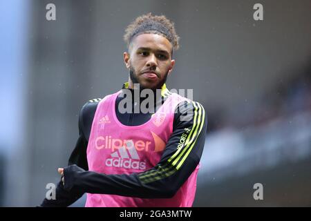 BLACKBURN, GROSSBRITANNIEN. 28. JULI Tyler Roberts von Leeds United erwärmt sich während des Vorsaison-Freundschaftsspiel zwischen Blackburn Rovers und Leeds United am Mittwoch, 28. Juli 2021 im Ewood Park, Blackburn. (Kredit: Pat Scaasi | MI Nachrichten) Kredit: MI Nachrichten & Sport /Alamy Live Nachrichten Stockfoto