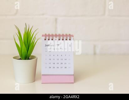 Kalender für Januar 2022 . Desktop-Kalender auf hellem Hintergrund.Hallo, 2022 Stockfoto