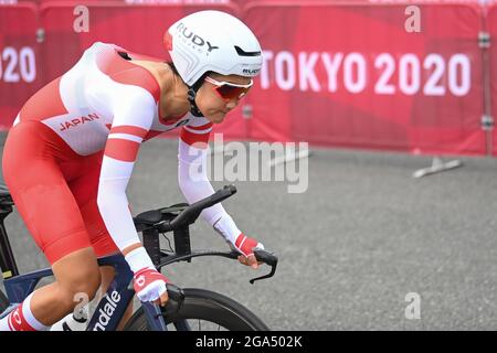 Oyama, Japan. Juli 2021. Radfahren: Olympische Spiele, Oyama (22.10 km), Einzelzeitfahren der Frauen auf dem Fuji International Speedway. ERI Yonamin aus Japan. Quelle: Sebastian Gollnow/dpa/Alamy Live News Stockfoto
