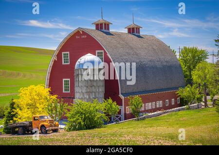 Altes Scheunengebäude im landwirtschaftlichen Palouse-Gebiet im Osten des Staates Washington. Der Palouse ist eine Region im Nordwesten der Vereinigten Staaten, encompassin Stockfoto