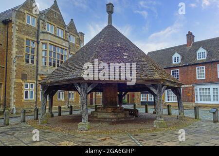 Buttercross, Butter Cross oder Market Cross in Oakham, der Grafschaft Rutland, England, Großbritannien Stockfoto