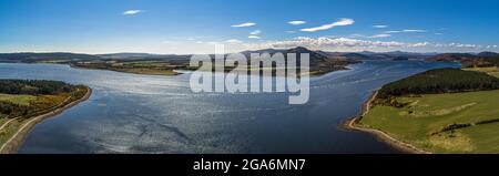 Dornoch Firth aus Fload Bay, Sutherland, Schottland. Struie Hill in der Ferne. Stockfoto