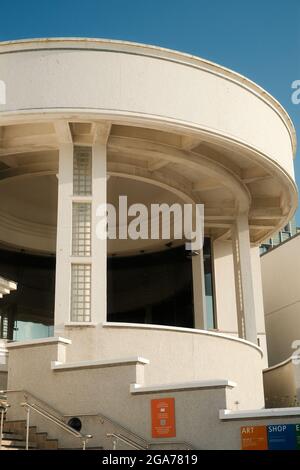 Die Enytrance zur Tate St Ives in Cornwall, Großbritannien. Stockfoto