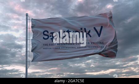 Flagge mit dem Sputnik V-Impfstofflogo, das im Wind winkt. Sputnik V ist der russische Impfstoff COVID-19. 3d-Rendering Stockfoto