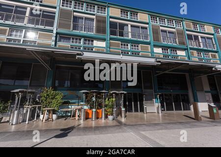 Sydney, Australien. Donnerstag, 29. Juli 2021. Allgemeiner Blick auf Finger Wharf, Woolloomooloo, sehr leer. Die Sperrbeschränkungen für den Großraum Sydney wurden aufgrund der Ausbreitung der Delta-Variante um vier Wochen bis zum 28. August verlängert. Quelle: Paul Lovelace/Alamy Live News Stockfoto