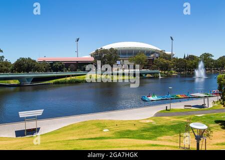 River Torrens und Adelaide Oval, North Adelaide, Australien Stockfoto