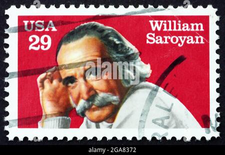 VEREINIGTE STAATEN von AMERIKA - UM 1991: Eine in den USA gedruckte Briefmarke zeigt William Saroyan, Dramatiker und Schriftsteller, um 1991 Stockfoto