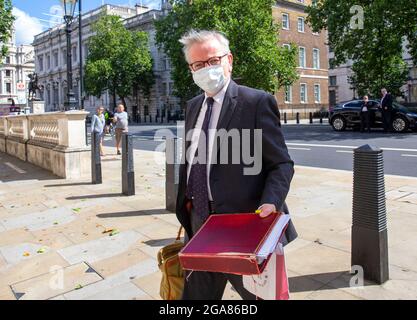 London, Großbritannien. Juli 2021. Michael Gove, Minister für das Kabinett und Kanzler des Herzogtums Lancaster, trifft im Kabinett ein. Kredit: Mark Thomas/Alamy Live Nachrichten Stockfoto