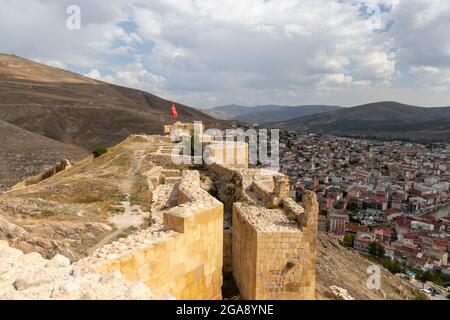 Das Innere des historischen Schlosses Bayburt und der Blick auf die Stadt Stockfoto