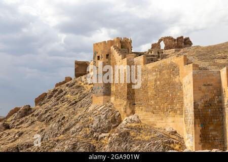 Das Innere des historischen Schlosses Bayburt und der Blick auf die Stadt Stockfoto