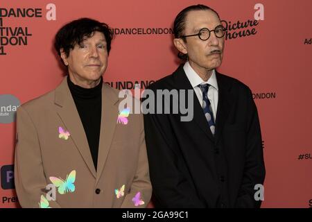 London, Großbritannien. Juli 2021. London, Großbritannien. Russel Mael und Ron Mael besuchen die Sparks Brothers Premiere beim Sundance Festival 2021 im Picture House Central. 7. Mai 2021 Quelle: Martin Evans/Alamy Live News Stockfoto