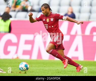 München, Deutschland. Juli 2021. Serge GNABRY, FCB 7 im Freundschaftsspiel FC BAYERN München - BORUSSIA MÖNCHENGLADBACH am 28. Juli 2021 in München, Deutschland Saison 2021/2022, Spieltag X, 1.Bundesliga, FCB, Gladbach, München, X.Spieltag. Quelle: Peter Schatz/Alamy Live News Stockfoto