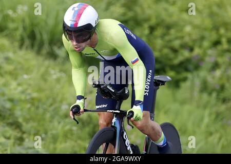 Tokio, Giappone. Juli 2021. ROGLIC Primoz (SLO) Gewinner der Goldmedaille während der Olympischen Spiele Tokio 2020, Radrennen Individual Time Trial der Männer am 28. Juli 2021 auf dem Fuji International Speedway in Oyama, Japan - Foto Kishimoto/DPPI Credit: Independent Photo Agency/Alamy Live News Credit: Independent Photo Agency/Alamy Live News Stockfoto