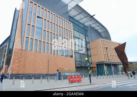 Das Francis Crick Institute im Londoner Stadtteil St. Pancras ist ein biomedizinisches Forschungszentrum, das sich mit dem Verständnis von Krankheiten und der Entwicklung neuer Therapien beschäftigt. Stockfoto