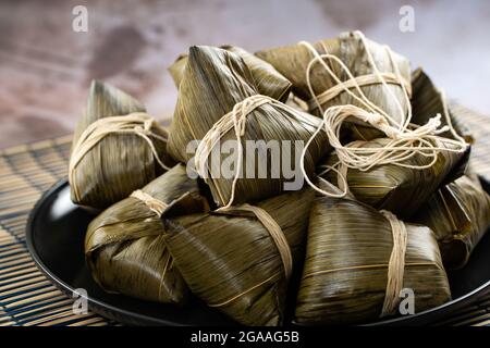 Chinesische Reisknödel zong zi für Drachenboote Festival Stockfoto