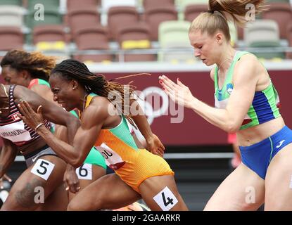 Tokio, Japan. Juli 2021. Die Athleten treten bei der 100-m-Hitze der Frauen bei den Olympischen Spielen in Tokio 2020 am 30. Juli 2021 in Japan an. Quelle: Li Ming/Xinhua/Alamy Live News Stockfoto