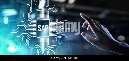 SAP – Software zur Automatisierung von Geschäftsprozessen. ERP Enterprise Resources Planungssystem Konzept auf virtuellem Bildschirm. Stockfoto