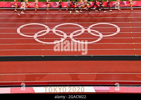 Die Abbildung zeigt die Serie der 5000 Meter am achten Tag der Olympischen Spiele 2020 in Tokio, Japan, am Freitag, 30. Juli 2021. Die Pos. Stockfoto