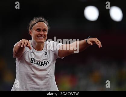 Tokio, Japan. Juli 2021. Leichtathletik: Olympische Spiele, Kugelschießen, Frauen, Sara Gambetta aus Deutschland. Quelle: Michael Kappeler/dpa/Alamy Live News Stockfoto