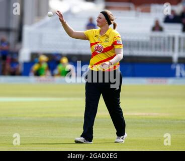 LONDON, ENGLAND - 29. Juli: Sammy-Jo Johnson von Trent Rockets Women during the Hundred Zwischen London Spirit Women und Trent Rockets Women in Lord's St Stockfoto