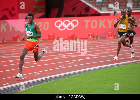 Tokio, Japan. Juli 2021. Selemon Barega aus Äthiopien tritt beim 10000-Meter-Finale der Männer bei den Olympischen Spielen in Tokio 2020 am 30. Juli 2021 in Tokio, Japan, an. Quelle: Li Ming/Xinhua/Alamy Live News Stockfoto