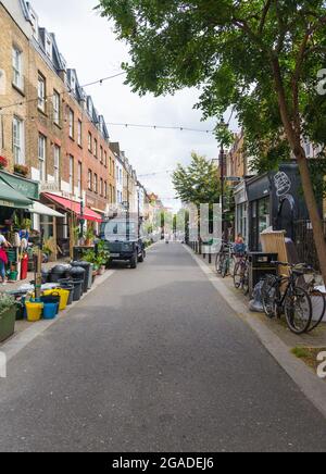 Straßenszene an einem ruhigen Morgen im Exmouth Market, Clerkenwell, London, England, Großbritannien Stockfoto