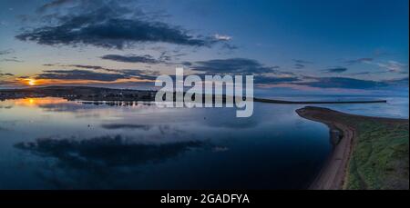 Panoramablick auf die nördlichste Stadt Englands bei Sonnenuntergang, Berwick upon Tweed, Northumberland, England, Großbritannien Stockfoto