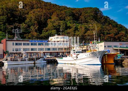 Fischerboote am Rausu Fischerhafen.aufgenommen in Hokkaido Island, Japan am 20. September 2016 Stockfoto