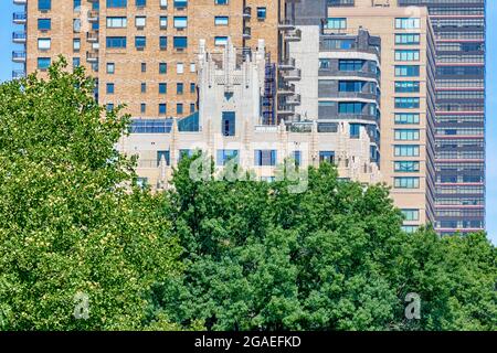 Das 55 Central Park West ist ein Art déco-Wahrzeichen, das von Schwartz & Gross entworfen wurde. Stockfoto