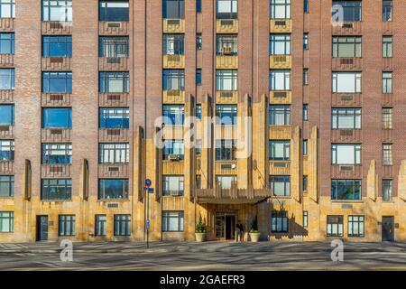 Das 55 Central Park West ist ein Art déco-Wahrzeichen, das von Schwartz & Gross entworfen wurde. Stockfoto