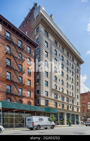 57 West 75th Street, entworfen von Lamb & Rich, ist Teil des Upper West Side / Central Park West Historic District. Stockfoto