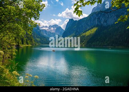 Gosausee, ein schöner See mit Bergen im Salzkammergut, Österreich. Stockfoto