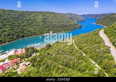 Eine Luftaufnahme von Limski Kanal, Fjord, Istrien, Kroatien Stockfoto