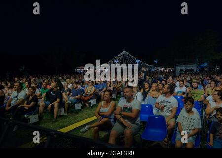 Padua, Italien. 29. Juli 2021. pubblico dei Negrita durante il Concerto durante titoloEvento, Konzert in Padova, Italien, 29 luglio 2021 Quelle: Independent Photo Agency/Alamy Live News Stockfoto