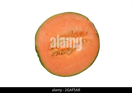 Reife Melone, halbe Melone auf weißem Hintergrund, Honigmelone Stockfoto