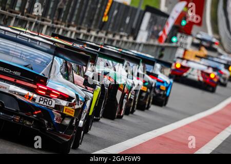 Spa, Belgien. Juli 2021. PITLANE, während der TotalEnergies 24 Hours of Spa, 6. Runde der Fanatec GT World Challenge Europe 2021 Powered by AWS, vom 28. Juli bis 1. August 2021 auf dem Circuit de Spa-Francorchamps in Stavelot, Belgien - Foto François Flamand / DPPI Credit: DPPI Media/Alamy Live News Stockfoto