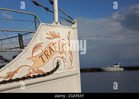 Hjo, Schweden. Juli 2021. Tägliches Leben in Hjo, Schweden, am freitagnachmittag. Altes Dampfschiff im Hafen. Quelle: Jeppe Gustafsson/Alamy Live News Stockfoto