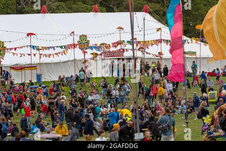 Dorset, Großbritannien. Juli 2021. Camp Beestival Tag 1, 30 Jul 2021: Alamy Live News, Charlie Raven Credit: Charlie Raven/Alamy Live News Stockfoto