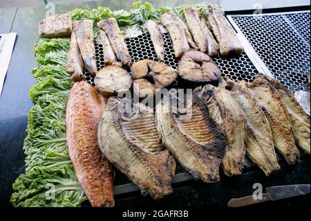 Gegrillter Fisch, typische und traditionelle brasilianische Küche in Piracicaba, São Paulo. Stockfoto