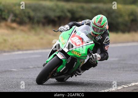 Armoy, Antrim, Nordirland. Juli 2021. Armoy Road Races, The Race of Legends Motor Cycling, Tag 1; Derek McGee (B&amp;W Racing/Diamond Edge Cutting) während der Superbike-Qualifikation Credit: Action Plus Sports/Alamy Live News Stockfoto