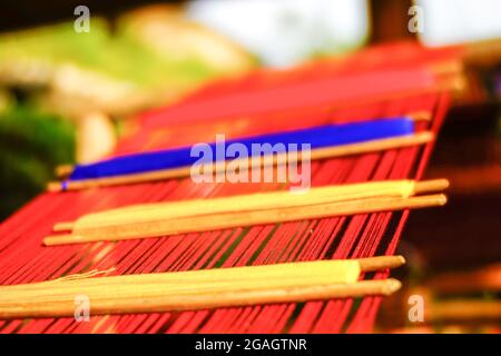 Traditionelle Weberei in Pu Luong Dorf Thanh Hoa Provinz Nordvietnam Stockfoto