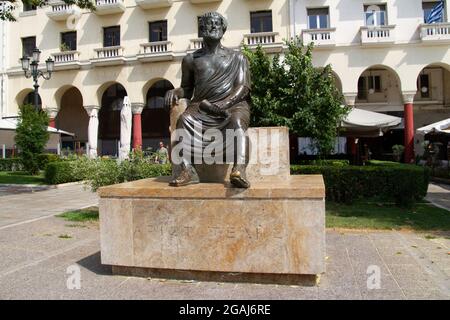 Thessaloniki, Griechenland, 15. Juli 2021. Der zentrale Platz von Thessaloniki ist nach dem griechischen Philosophen Aristoteles benannt. Stockfoto