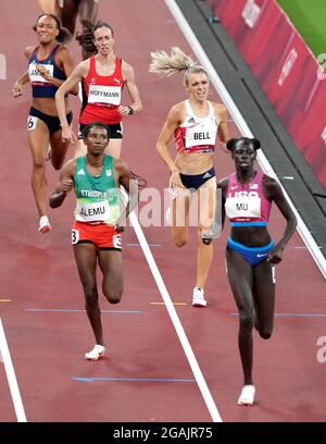 Die britische Alexandra Bell (zweite rechts) in Aktion das zweite Halbfinale der 800 Meter langen Frauen im Olympiastadion am achten Tag der Olympischen Spiele in Tokio 2020 in Japan. Bilddatum: Samstag, 31. Juli 2021. Stockfoto