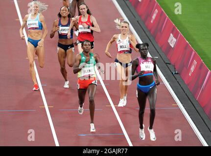 Die britische Alexandra Bell (zweite rechts) in Aktion das zweite Halbfinale der 800 Meter langen Frauen im Olympiastadion am achten Tag der Olympischen Spiele in Tokio 2020 in Japan. Bilddatum: Samstag, 31. Juli 2021. Stockfoto