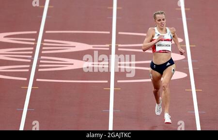 Der britische Keely Hodgkinson ist beim dritten Halbfinale der 800 Meter langen Frauen im Olympiastadion am achten Tag der Olympischen Spiele in Tokio 2020 in Japan in Aktion. Bilddatum: Samstag, 31. Juli 2021. Stockfoto