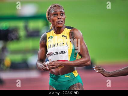 31. Juli 2021: Elaine Thompson-Herah während 100 Meter für Frauen bei den Olympischen Spielen in Tokio, Olympiastadion in Tokio, Tokio, Japan}. Kim Price/CSM Stockfoto